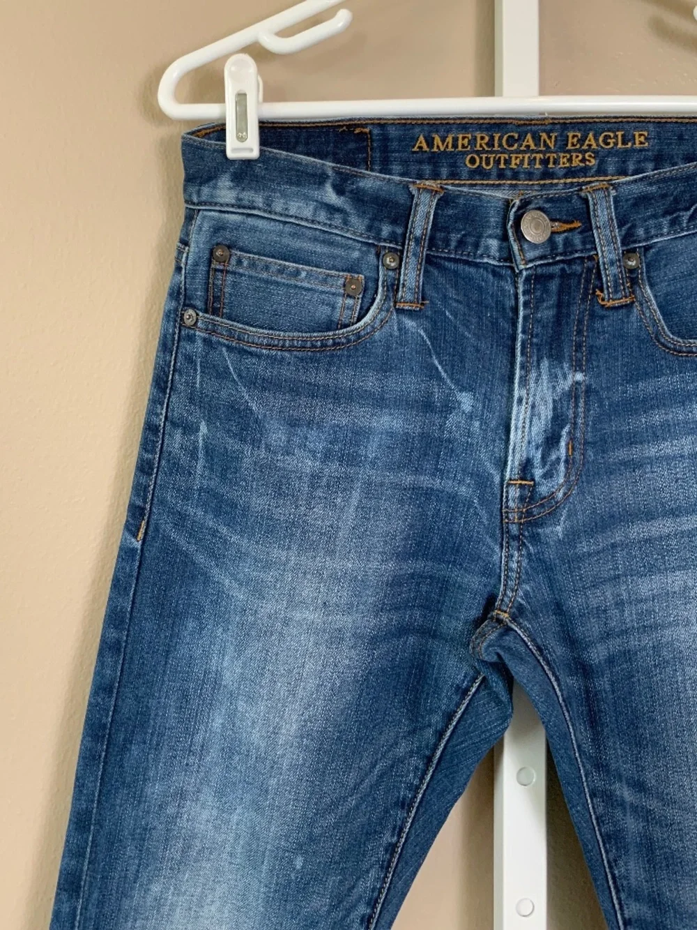 American Eagle Distressed Wash Slim Jeans